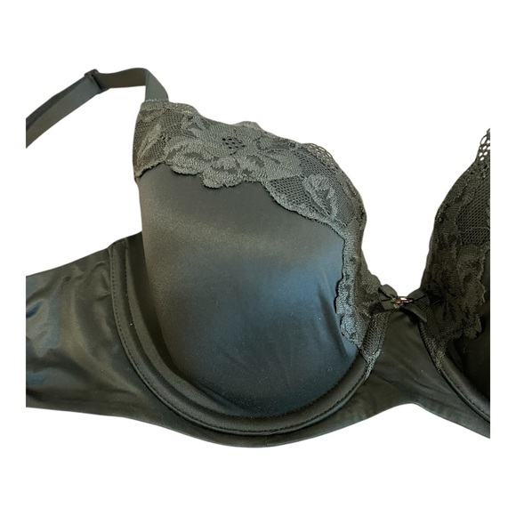 Victoria’s Secret Lace Demi Bra - Picture 3 of 4